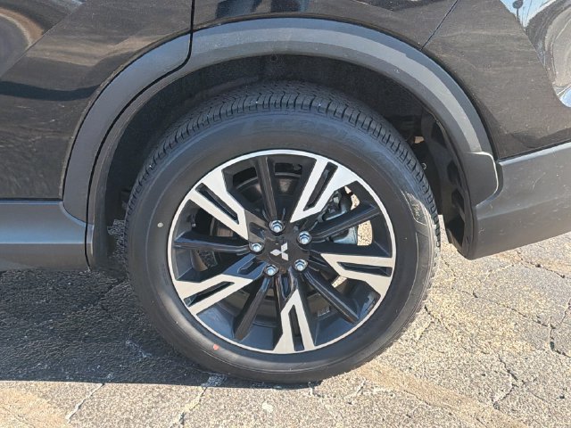Used 2024 Mitsubishi Eclipse Cross SEL AWD/4WD image 15
