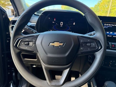 Used 2025 Chevrolet TrailBlazer LT image 28