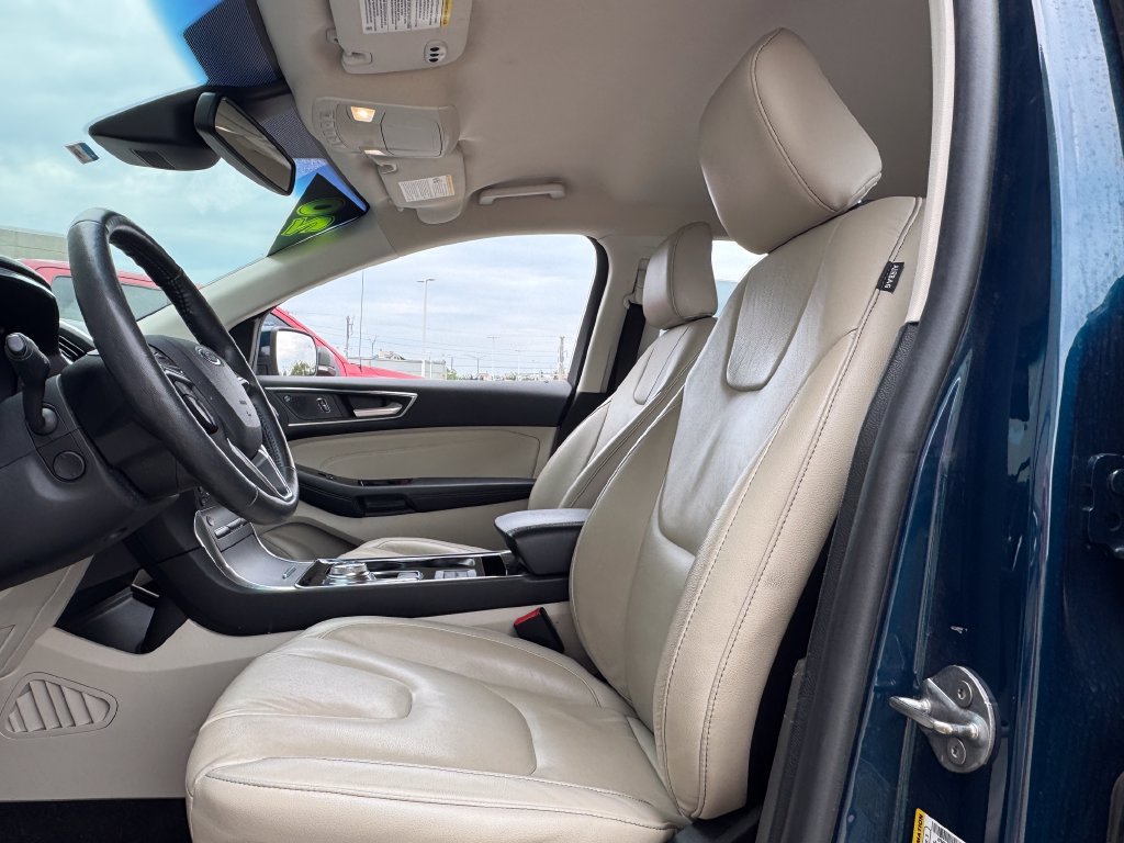 Used 2020 Ford Edge Titanium FWD image 19