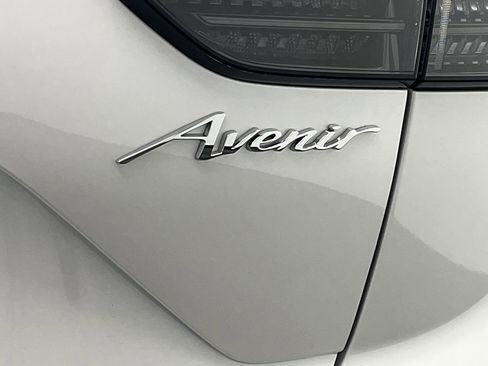 Certified 2024 Buick Envision Avenir image 36