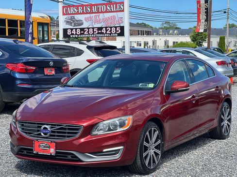 Used 2016 Volvo S60 T5 Inscription Platinum w/ Climate Package AWD/4WD image 3