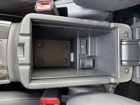 Used 2018 Mitsubishi Outlander GT image 36