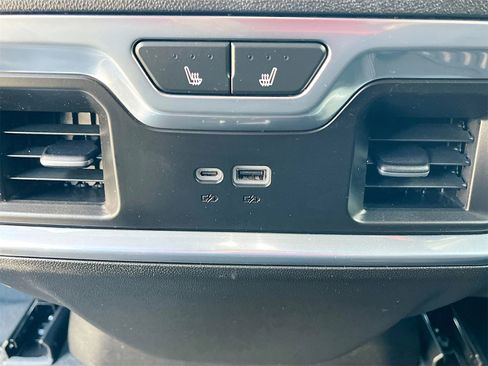 Used 2025 Chevrolet Silverado 2500 LTZ w/ Trail Boss Package image 27