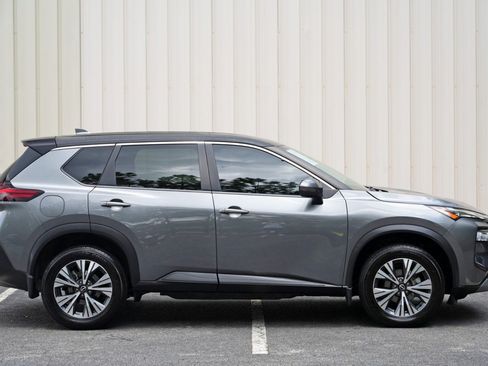 Used 2022 Nissan Rogue SV FWD image 47