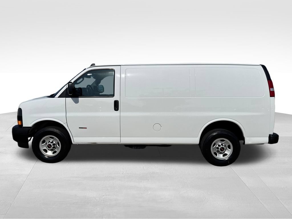 Certified 2021 GMC Savana 2500 w/ Driver Convenience Package RWD image 4