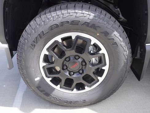 New 2026 Toyota Tacoma TRD Off-Road AWD/4WD image 18