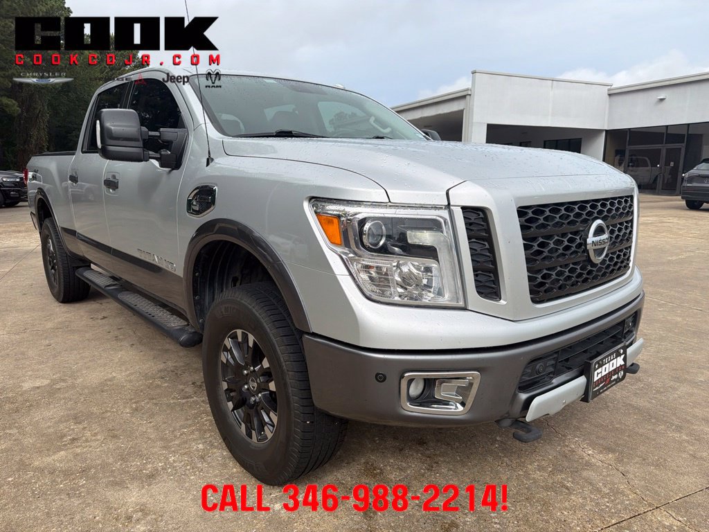 Used 2018 Nissan Titan PRO-4X w/ Pro-4x Utility Package AWD/4WD image 8