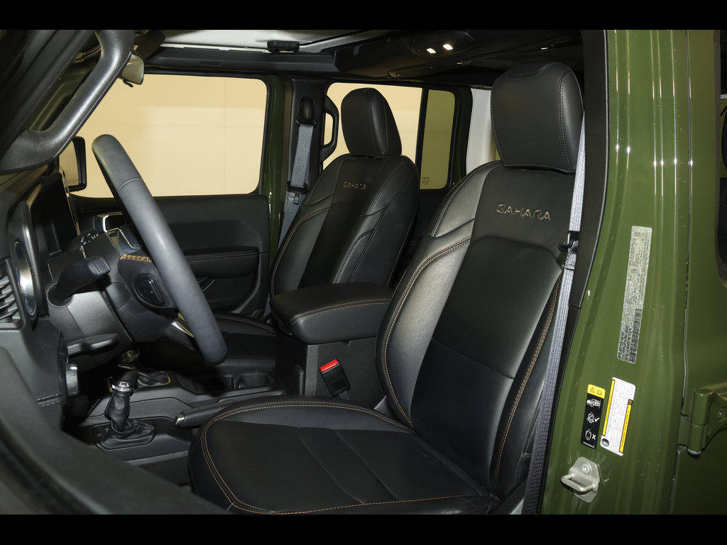Used 2024 Jeep Wrangler Unlimited Sahara w/ Dual Top Group AWD/4WD image 22