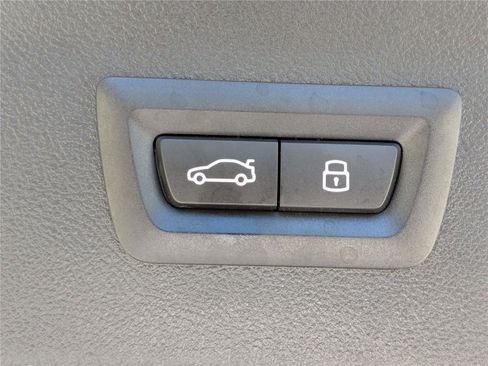 Used 2025 BMW X4 xDrive30i image 14