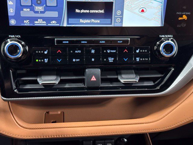Used 2021 Toyota Highlander Platinum AWD/4WD image 22