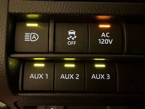 Used 2026 Toyota Tacoma TRD Sport w/ TRD Sport Upgrade Package AWD/4WD image 10