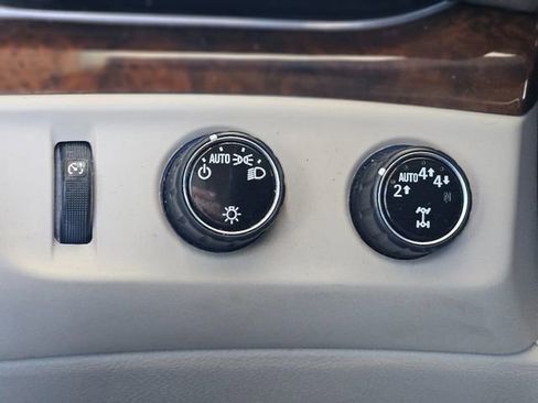 Used 2017 Cadillac Escalade Luxury image 20