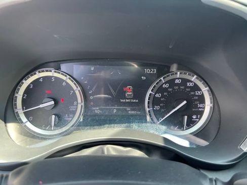 Used 2022 Toyota Highlander XLE FWD image 12