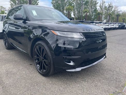 New 2026 Land Rover Range Rover Sport Dynamic SE AWD/4WD image 8