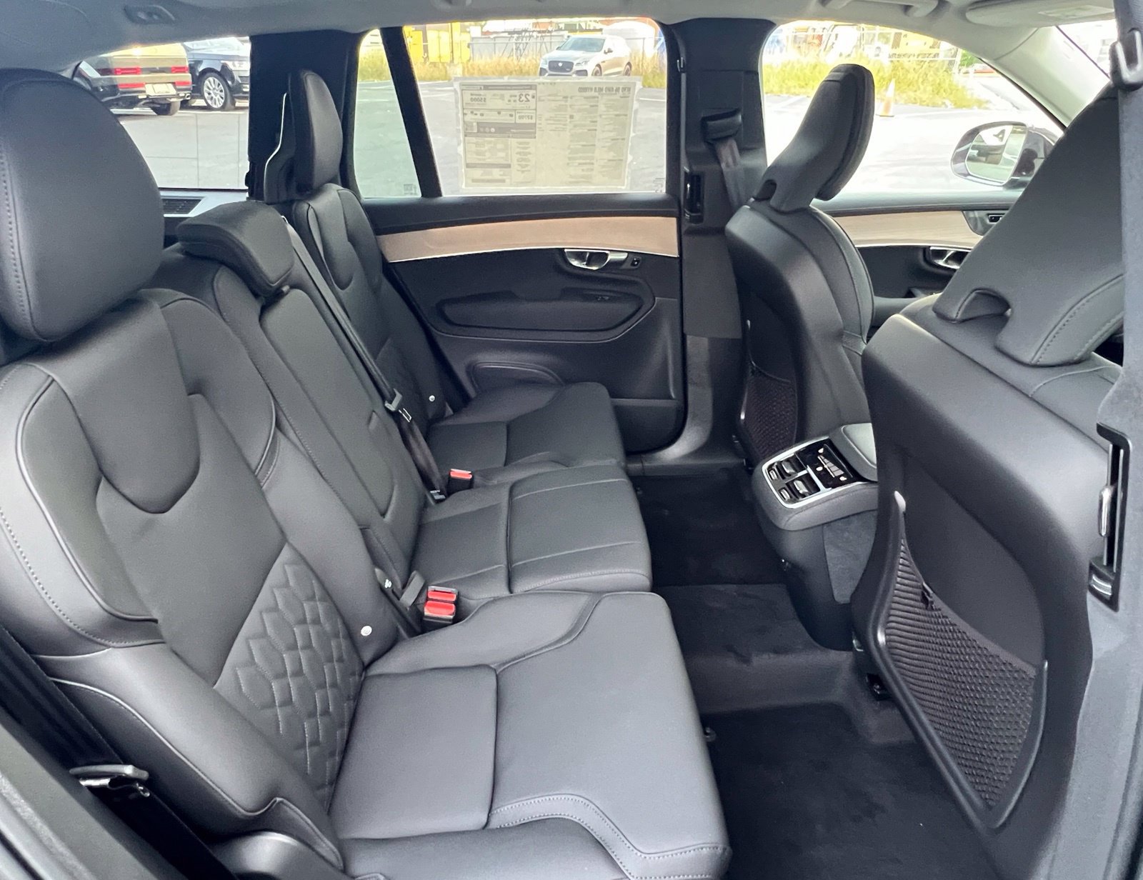 New 2026 Volvo XC90 T8 Plus w/ Protection Package AWD/4WD image 17