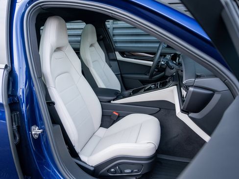 New 2026 Porsche Panamera 4 AWD/4WD image 38