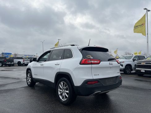Used 2018 Jeep Cherokee Limited image 6