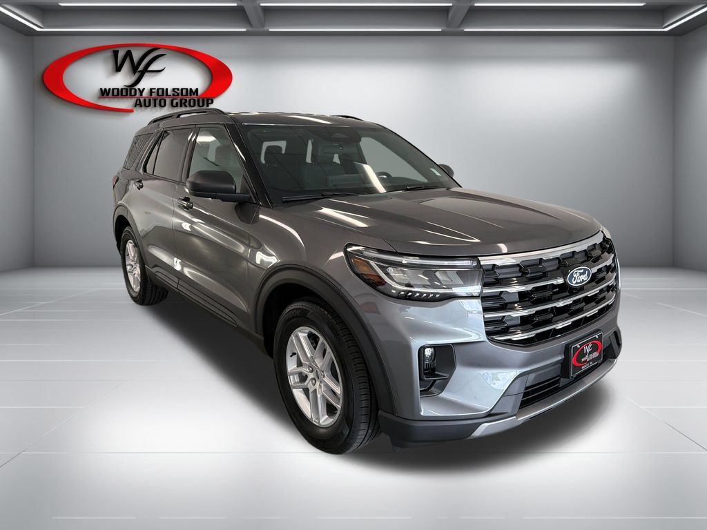 New 2027 Ford Explorer Active w/ Active Comfort Package RWD image 3