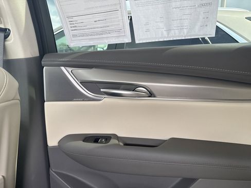 Certified 2022 Cadillac XT5 Premium Luxury image 30