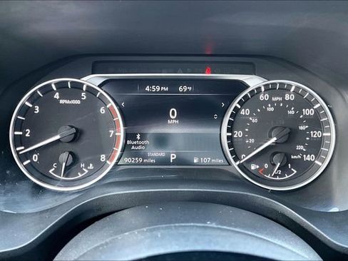 Used 2021 Nissan Rogue SV image 12