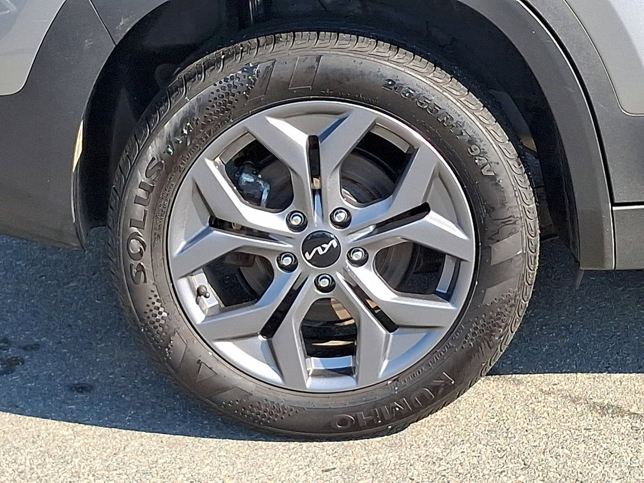 Used 2026 Kia Seltos LX AWD/4WD image 8