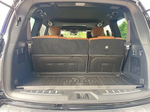 Certified 2023 INFINITI QX80 Sensory w/ All-Season Package AWD/4WD image 11