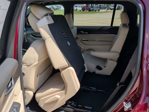 New 2026 Jeep Grand Cherokee L Limited AWD/4WD image 42