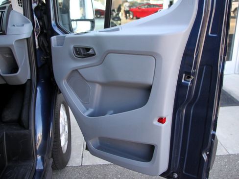 Used 2019 Ford Transit 350 XLT image 21