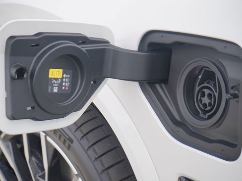 New 2026 BMW X5 xDrive50e w/ M Sport Package image 6