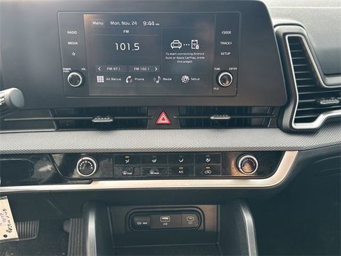 Certified 2024 Kia Sportage LX image 22