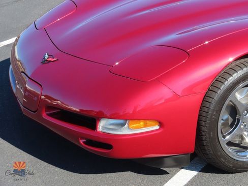 Used 2004 Chevrolet Corvette Convertible w/ Preferred Equipment Group image 14