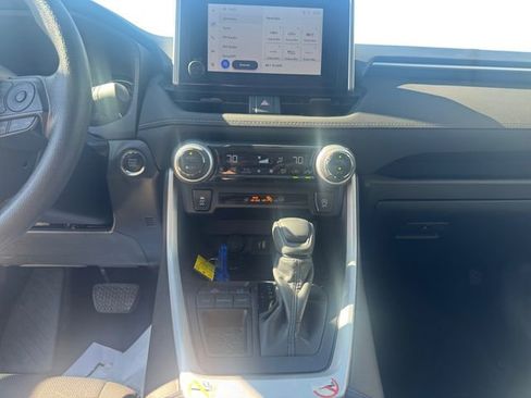 Used 2025 Toyota RAV4 XLE image 11