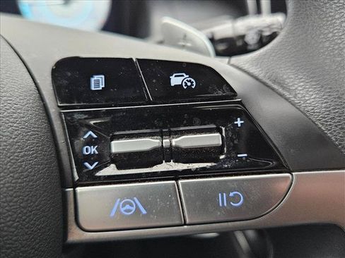 Used 2023 Hyundai Santa Cruz Night w/ Winter Package AWD/4WD image 15