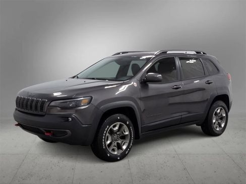 Certified 2019 Jeep Cherokee Trailhawk w/ Cold Weather Group image 4