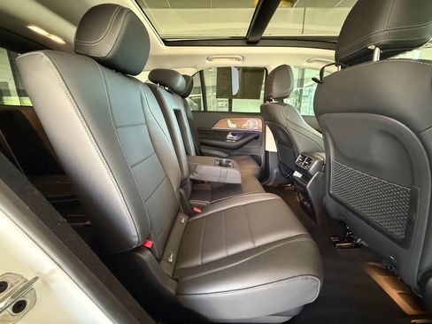 Certified 2024 Mercedes-Benz GLE 450 4MATIC image 33
