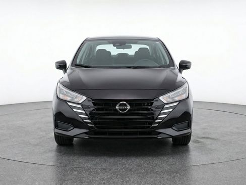 Used 2025 Nissan Versa SV FWD image 2