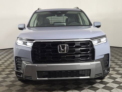 New 2026 Honda Pilot Elite image 2