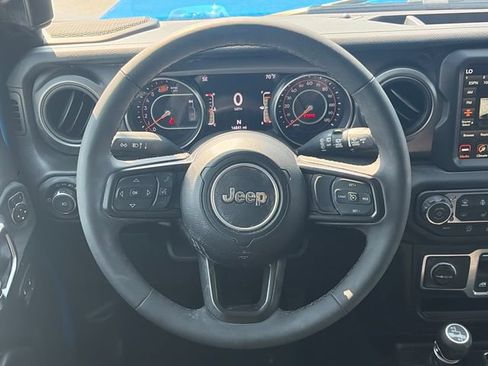 Used 2023 Jeep Wrangler Sport AWD/4WD image 14