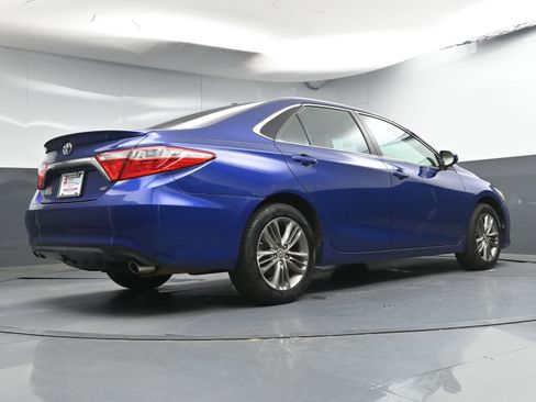 Used 2015 Toyota Camry SE FWD image 26