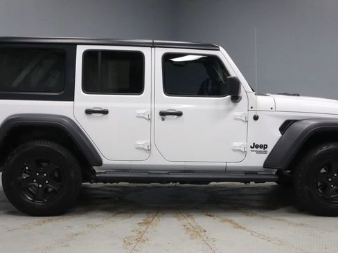 Used 2021 Jeep Wrangler Unlimited Sport AWD/4WD image 11