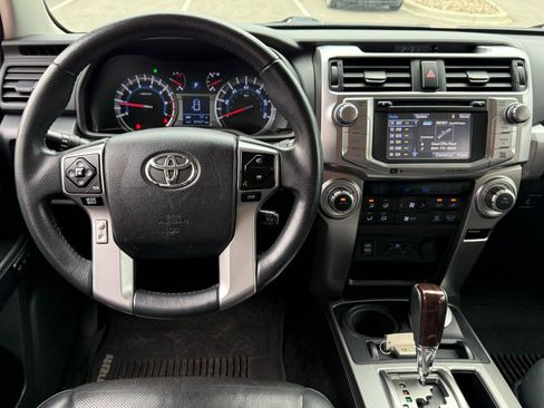 Used 2017 Toyota 4Runner Limited AWD/4WD image 10