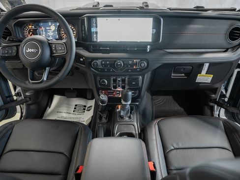 New 2026 Jeep Wrangler Unlimited Rubicon AWD/4WD image 20