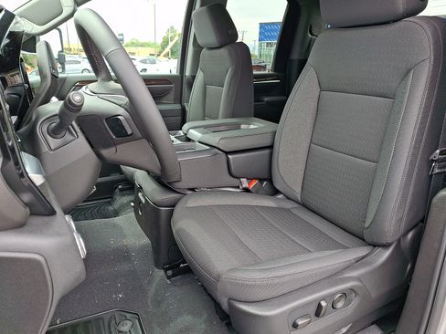 New 2026 GMC Sierra 2500 SLE w/ SLE Value Package; AWD/4WD image 6