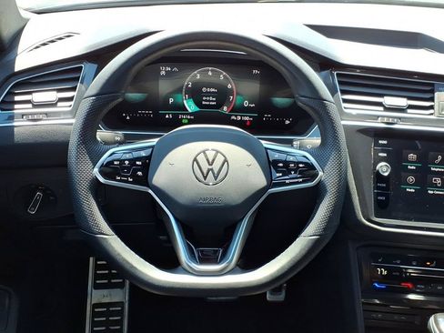 Used 2024 Volkswagen Tiguan SE R-Line AWD/4WD image 12