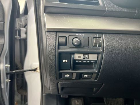 Used 2014 Subaru Legacy 2.5i image 17
