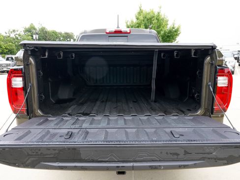 Used 2024 GMC Canyon AT4 AWD/4WD image 4