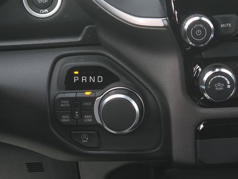 New 2026 RAM 1500 4x4 Crew Cab image 14
