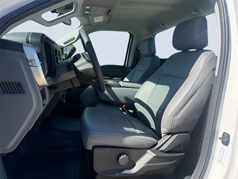 Used 2024 Ford F450 XL image 9