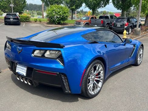 Used 2016 Chevrolet Corvette Z06 w/ 3LZ Preferred Equipment Group RWD image 9