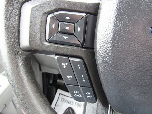 Used 2022 Ford E-350 and Econoline 350 Super Duty RWD image 32